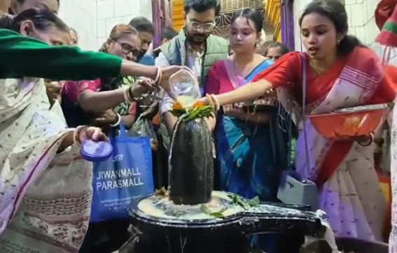Hindu Devotees Performed Annual Ritual on Shiva Chaturdashi ; Rushes Across Temples in Tripura Hindu Devotees Performed Annual Ritual on Shiva Chaturdashi ; Rushes Across Temples in Tripura
